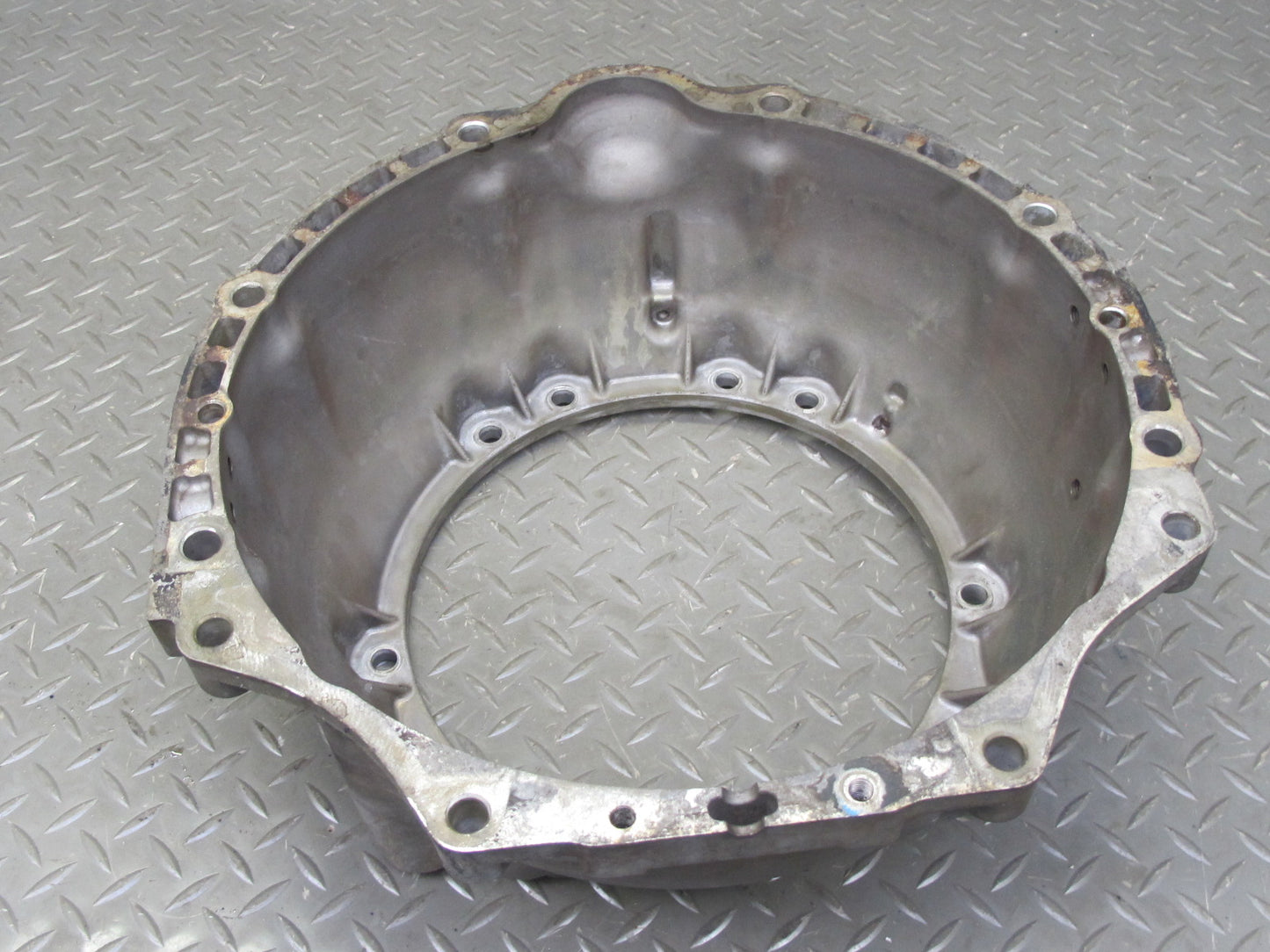 2004-2005 Lexus UZJ100L LX470 A750F A/T Automatic Transmission Bell Housing