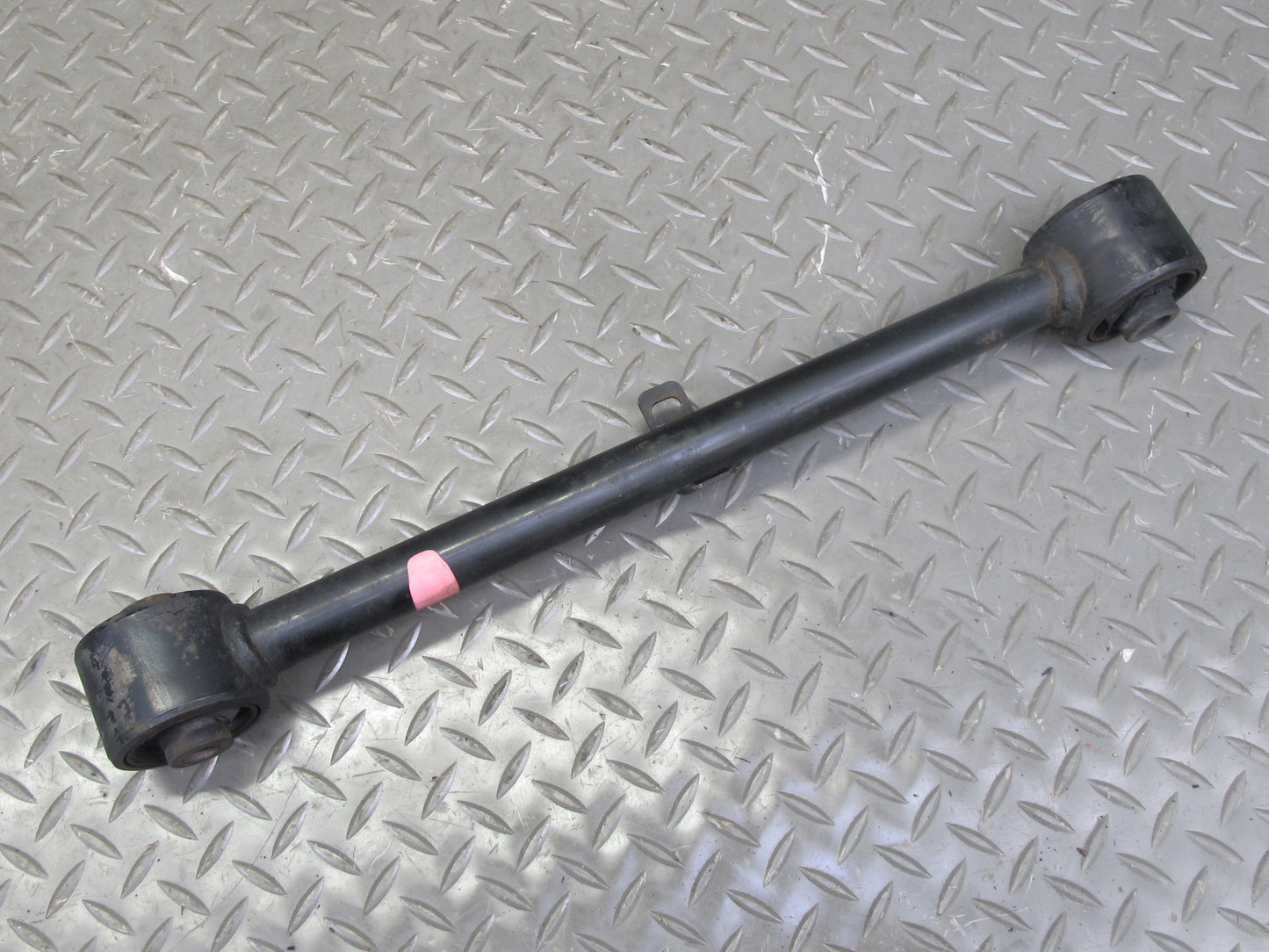 1998-2007 Lexus UZJ100L LX470 Rear Right Passenger Side Control Arm Set