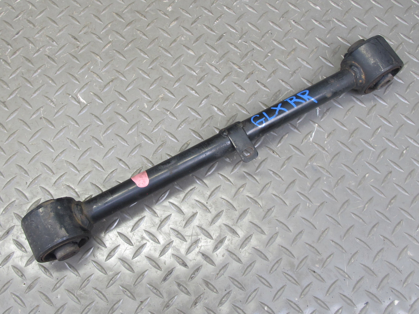 1998-2007 Lexus UZJ100L LX470 Rear Right Passenger Side Control Arm Set