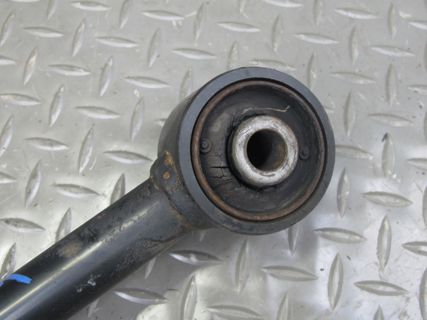 1998-2007 Lexus UZJ100L LX470 Rear Right Passenger Side Control Arm Set