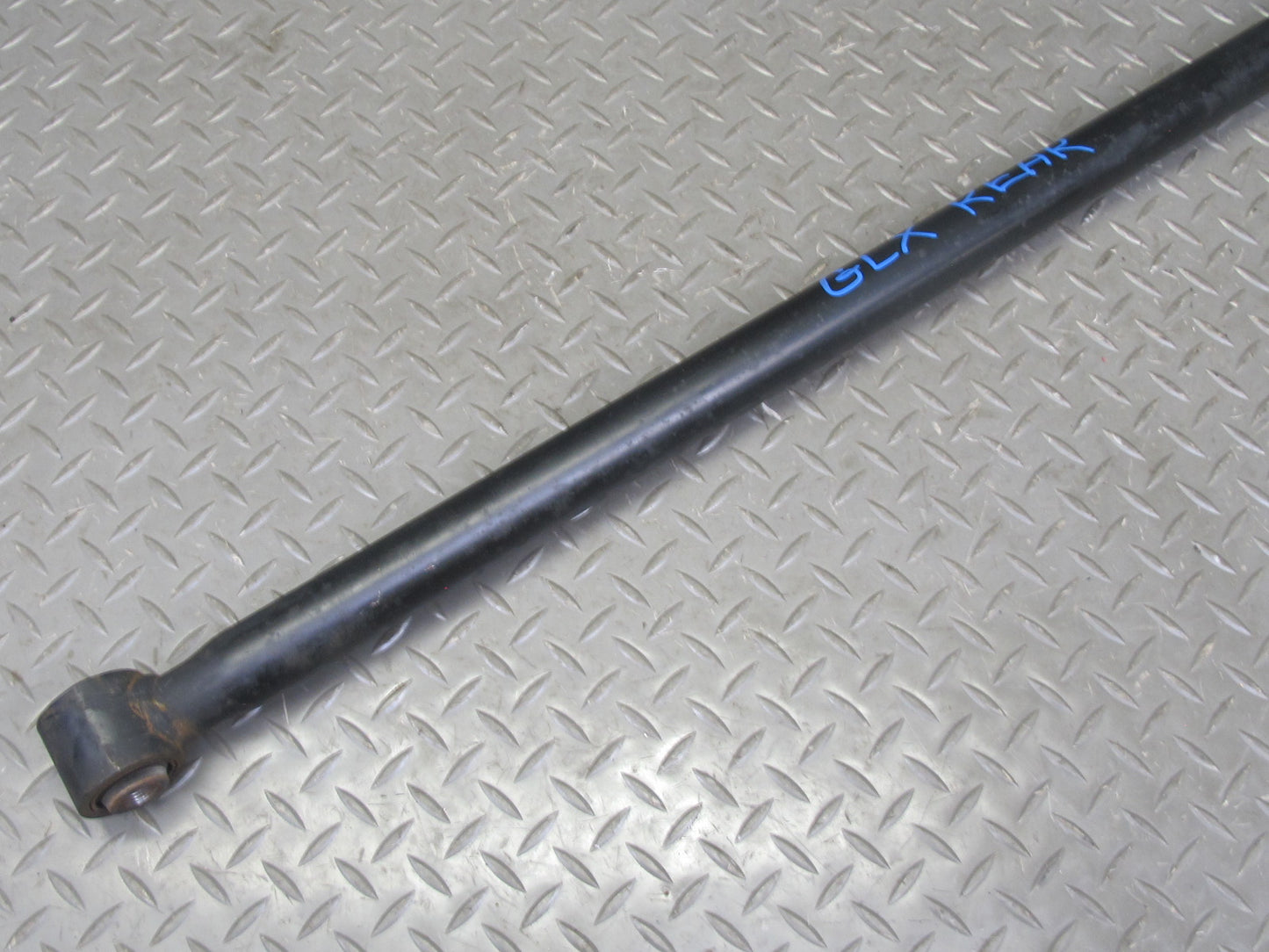 1998-2007 Lexus UZJ100L LX470 Rear Lateral Control Rod