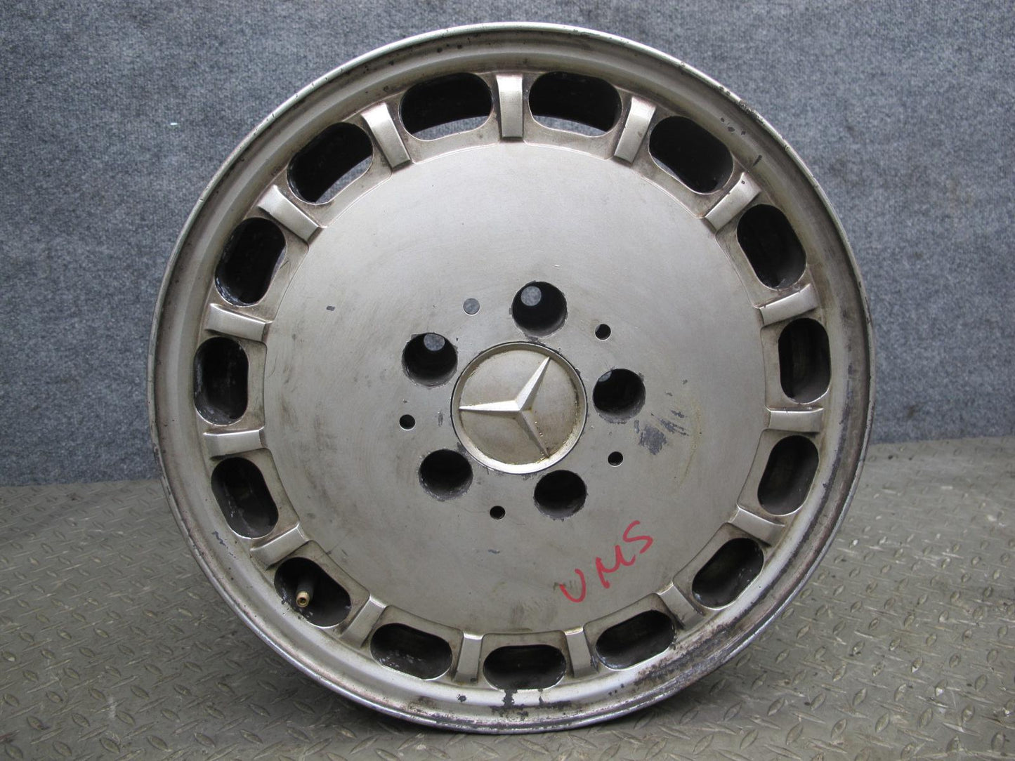 86-89 Mercedes W126 Factory 15" R15 Wheel Rim 15x7J ET25 1264003002 OEM