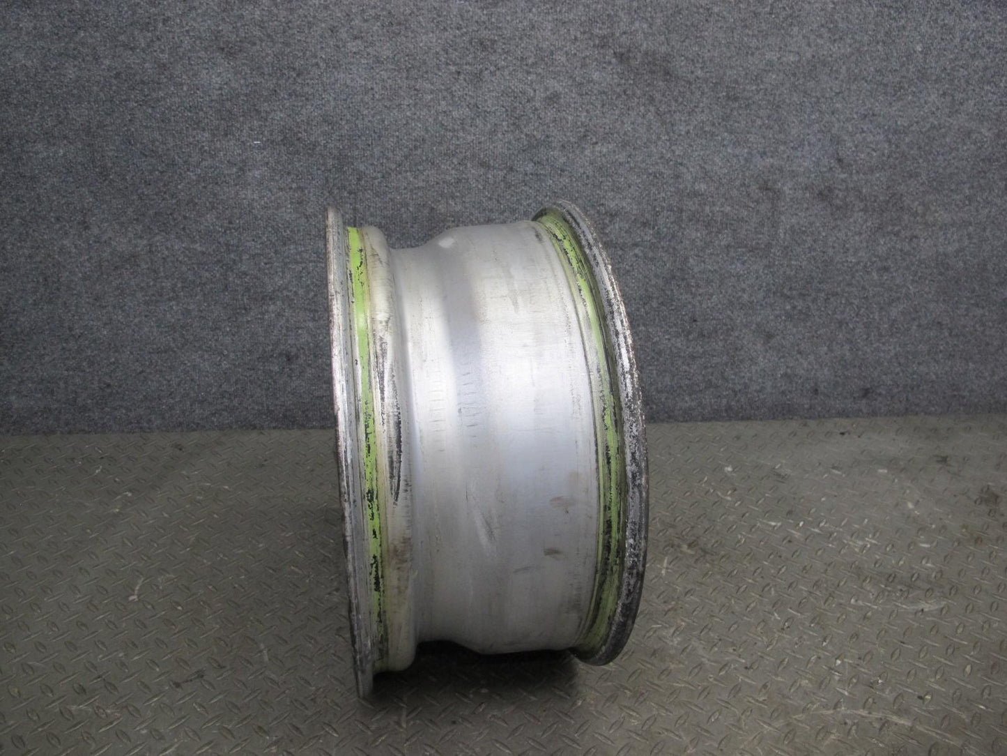 86-89 Mercedes W126 Factory 15" R15 Wheel Rim 15x7J ET25 1264003002 OEM