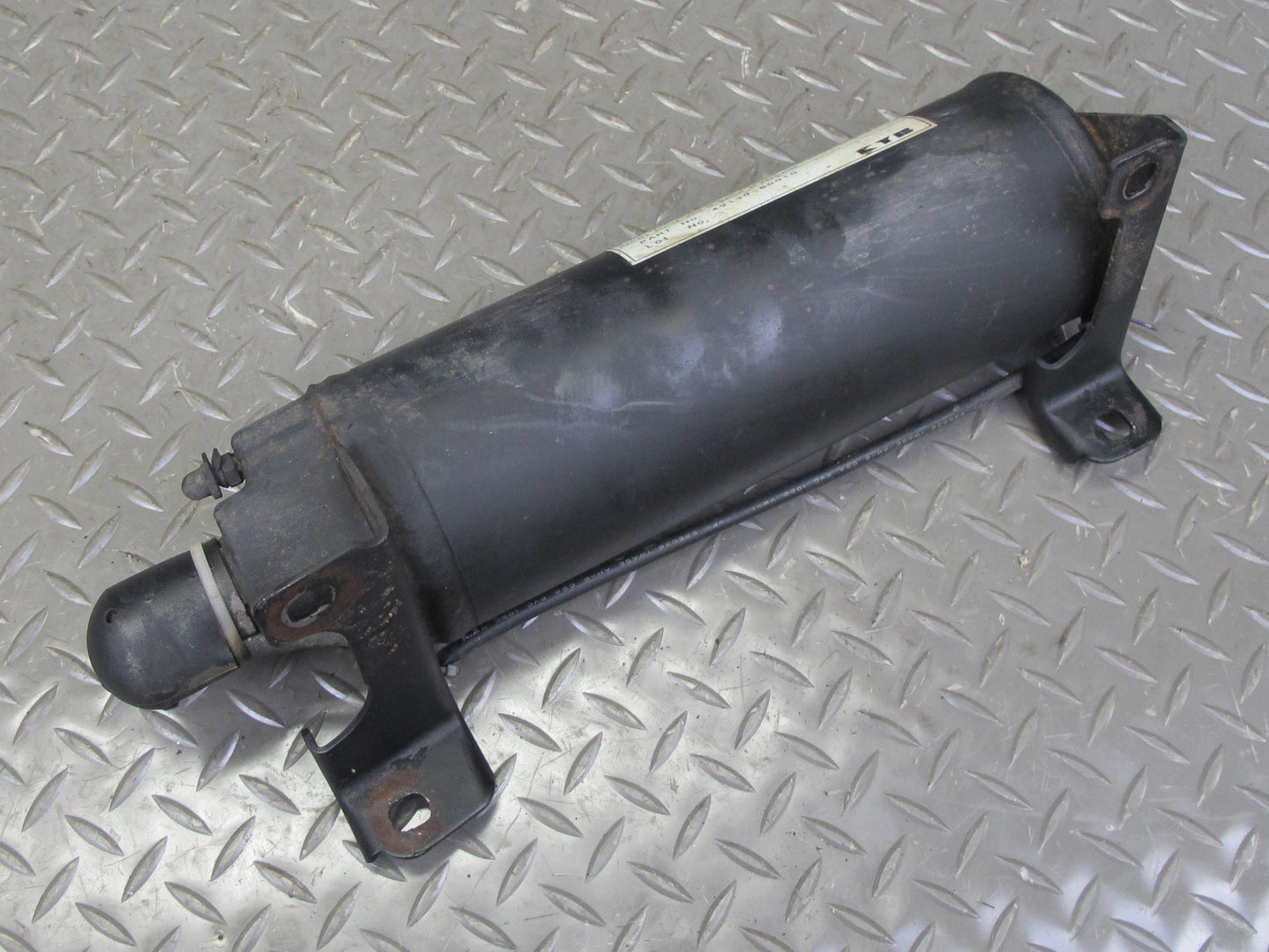 1998-2007 Lexus J100 LX470 Air Suspension Accumulator Tank 49130-60010