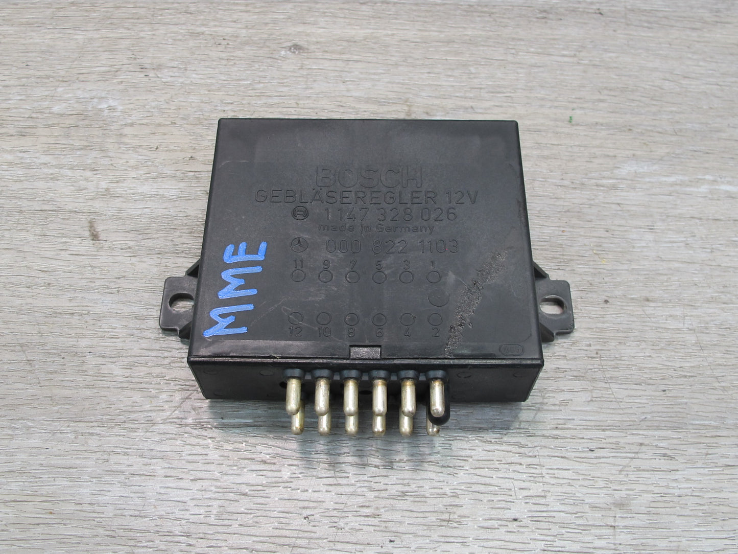 75-85 Mercedes W123 A/C Heater Blower Motor Regulator Module 1147328026 OEM