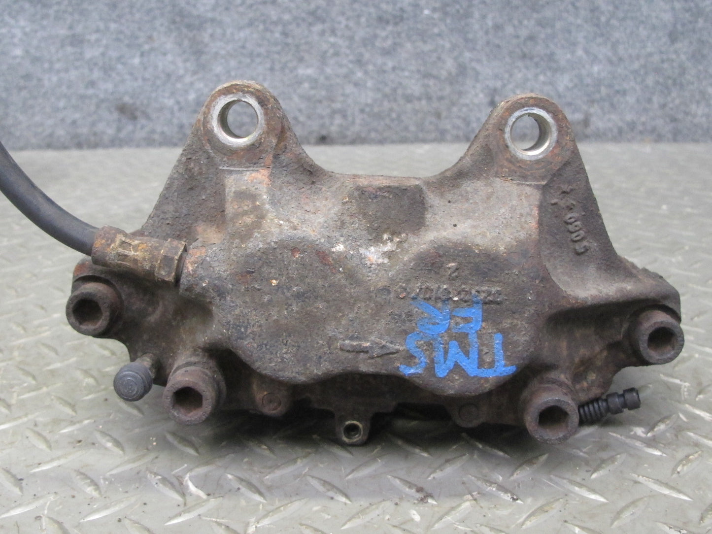 94-99 Mercedes W140 Set of 2 Front Left & Right Brake Caliper OEM