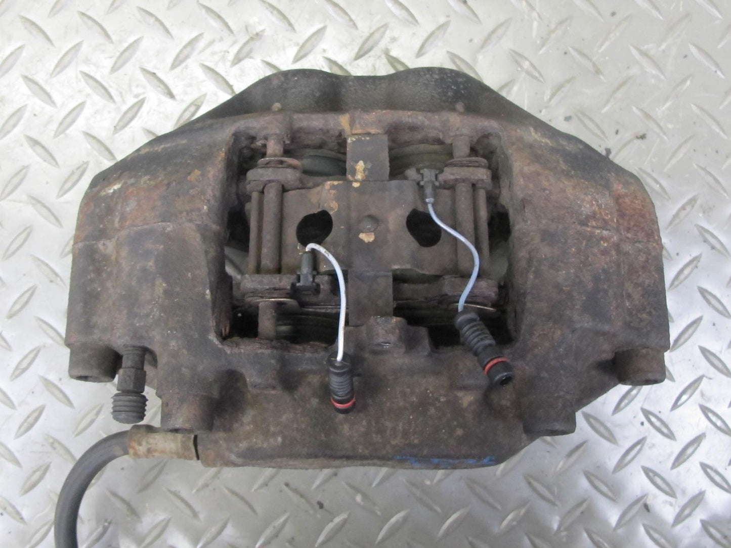 94-99 Mercedes W140 Set of 2 Front Left & Right Brake Caliper OEM
