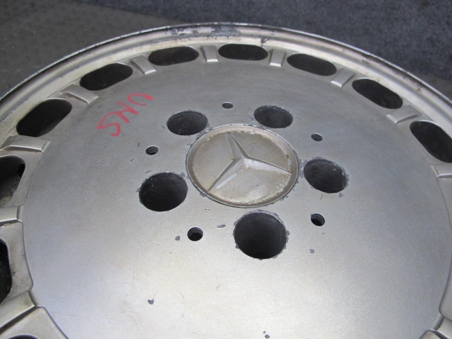 86-89 Mercedes W126 Factory 15" R15 Wheel Rim 15x7J ET25 1264003002 OEM