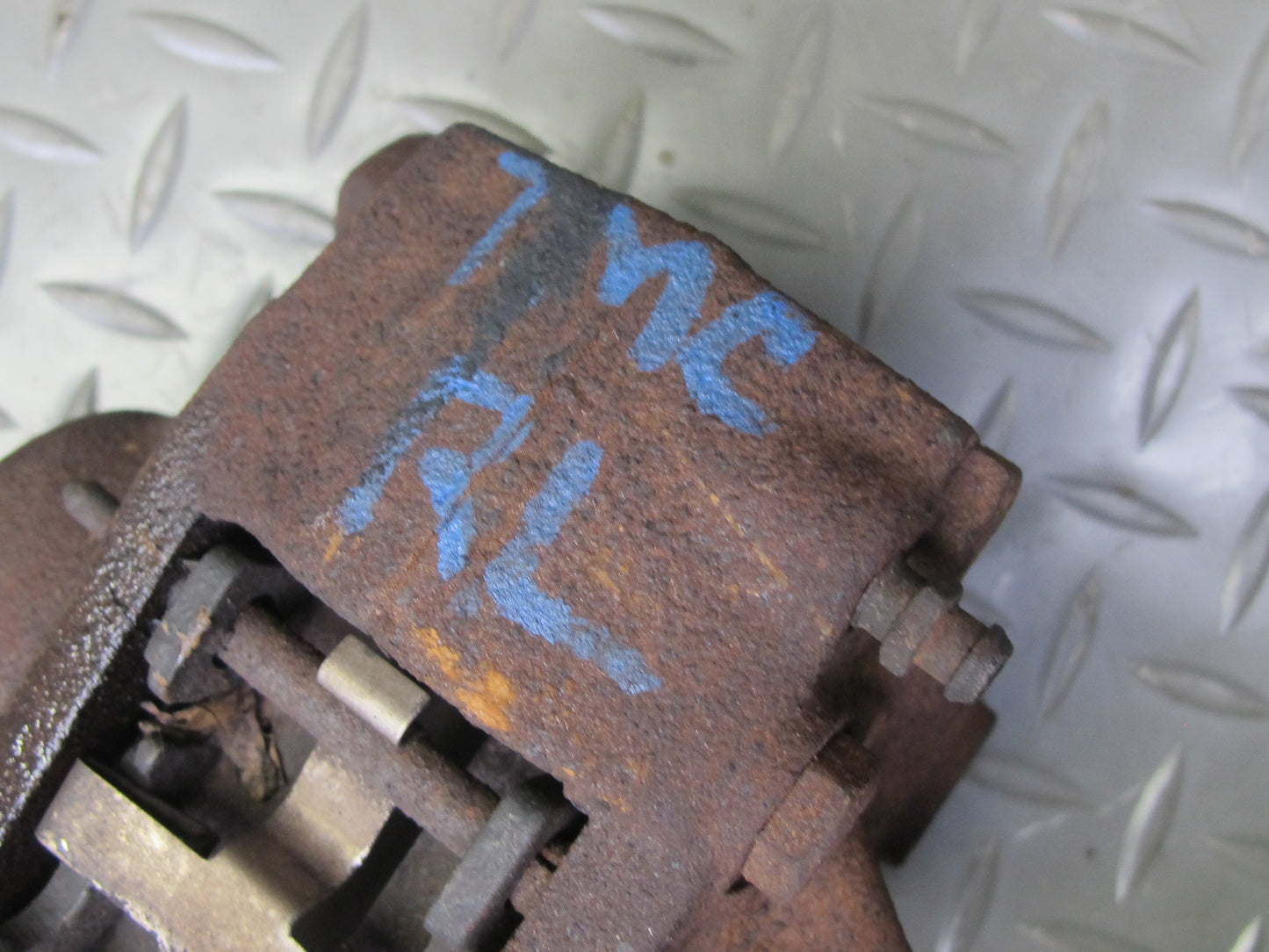 94-99 Mercedes W140 S320 Set of 2 Rear Left & Right Brake Caliper OEM