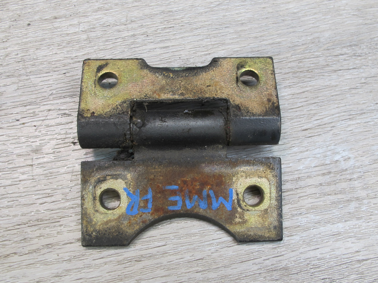 75-85 Mercedes W123 Set of 4 Front Left & Right Door Hinge OEM