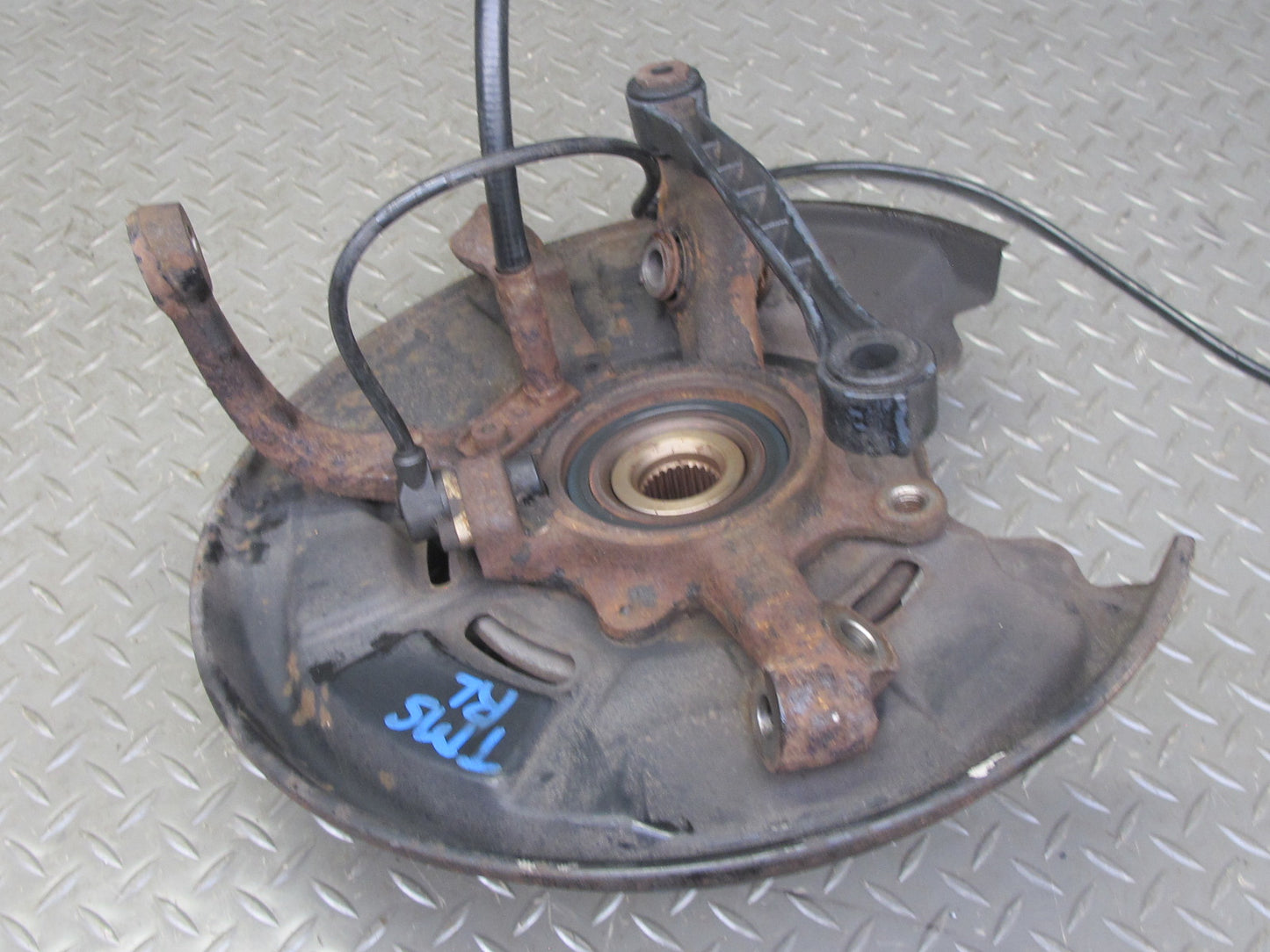 94-99 Mercedes W140 RWD Rear Left Spindle Knuckle Wheel Hub Bearing OEM