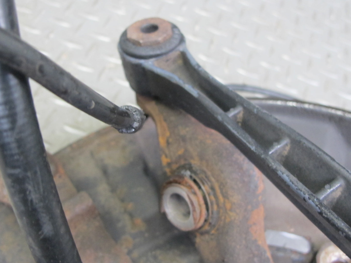 94-99 Mercedes W140 RWD Rear Left Spindle Knuckle Wheel Hub Bearing OEM