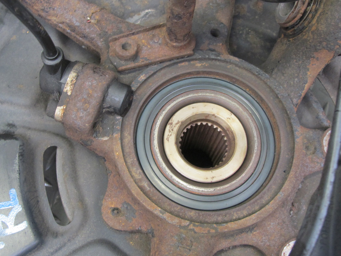 94-99 Mercedes W140 RWD Rear Left Spindle Knuckle Wheel Hub Bearing OEM