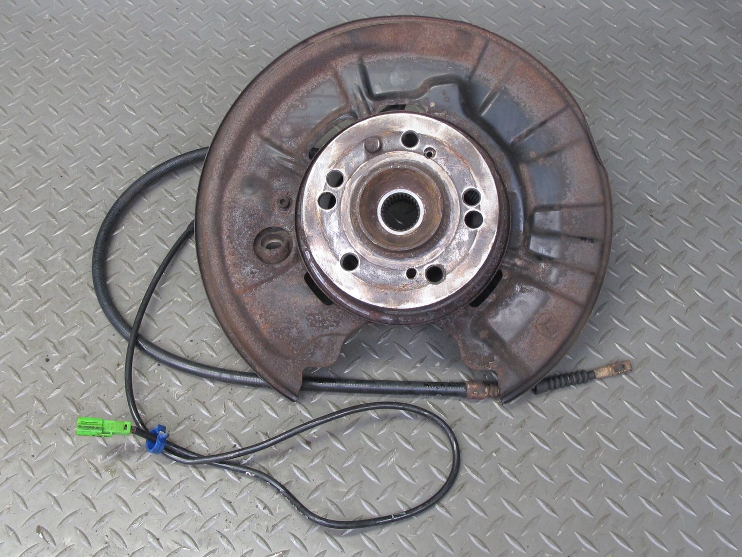 94-99 Mercedes W140 RWD Rear Right Spindle Knuckle Wheel Hub Bearing OEM