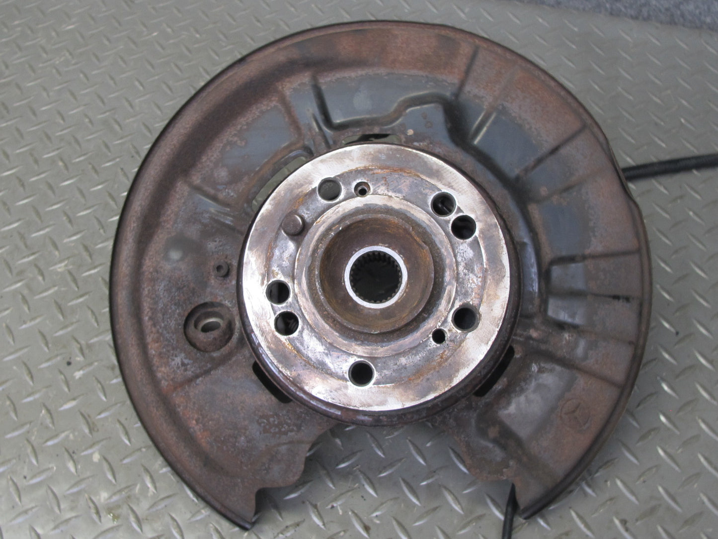 94-99 Mercedes W140 RWD Rear Right Spindle Knuckle Wheel Hub Bearing OEM