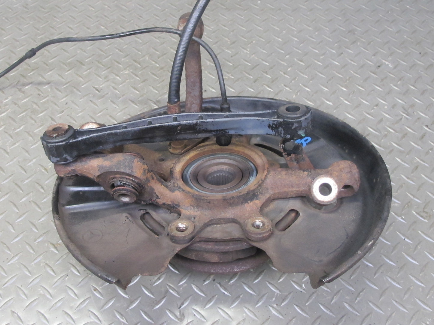 94-99 Mercedes W140 RWD Rear Right Spindle Knuckle Wheel Hub Bearing OEM