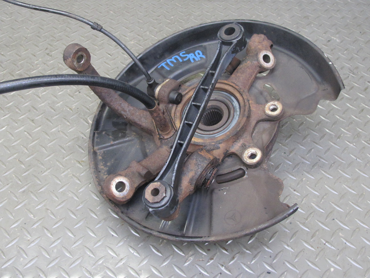 94-99 Mercedes W140 RWD Rear Right Spindle Knuckle Wheel Hub Bearing OEM
