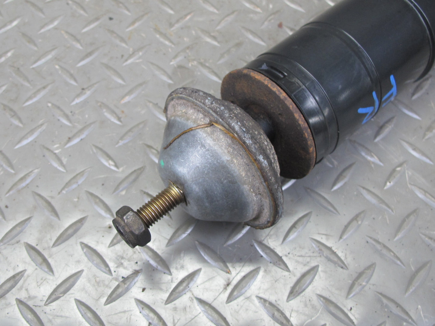94-99 Mercedes W140 Set of 2 Front Left & Right Strut Shock Absorber OEM