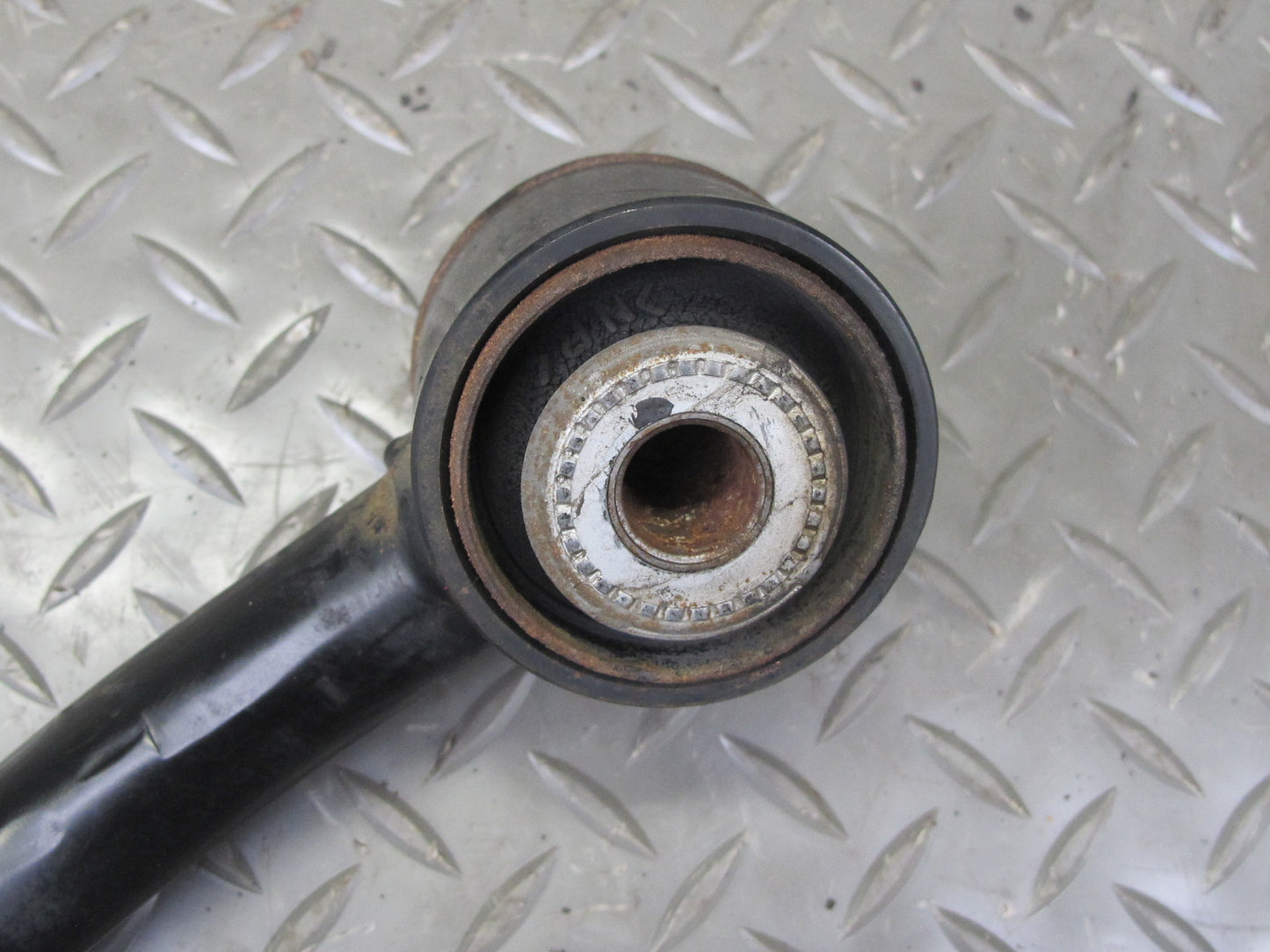 1998-2007 Lexus UZJ100L LX470 Front Left Driver Side Upper Control Arm