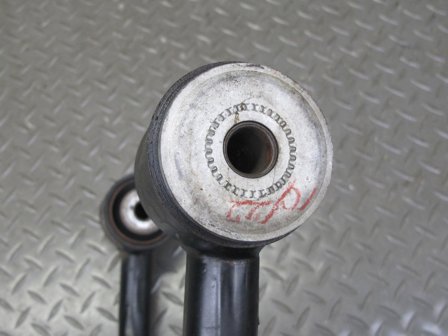 1998-2007 Lexus UZJ100L LX470 Front Left Driver Side Upper Control Arm
