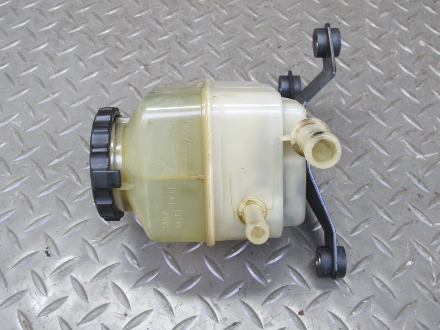1998-2007 Lexus LX470 Power Steering Fluid Reservoir Bottle Tank W/ Bracket