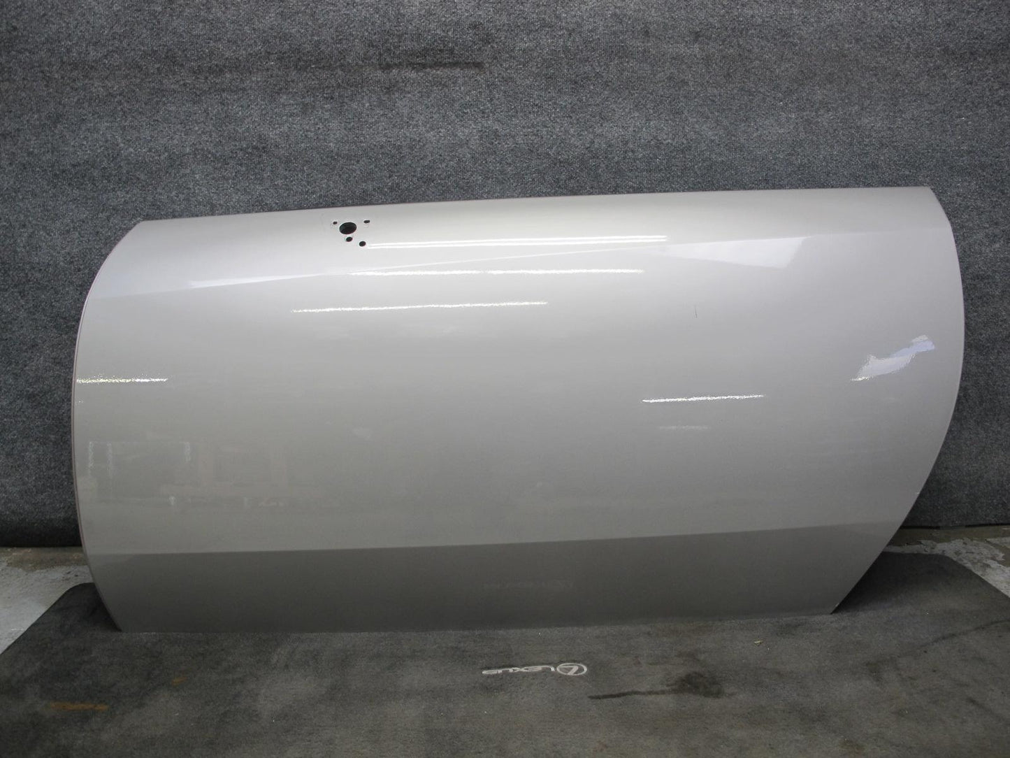 2004-2009 Cadillac XLR Front Left Driver Side Door Shell Frame Panel Silver