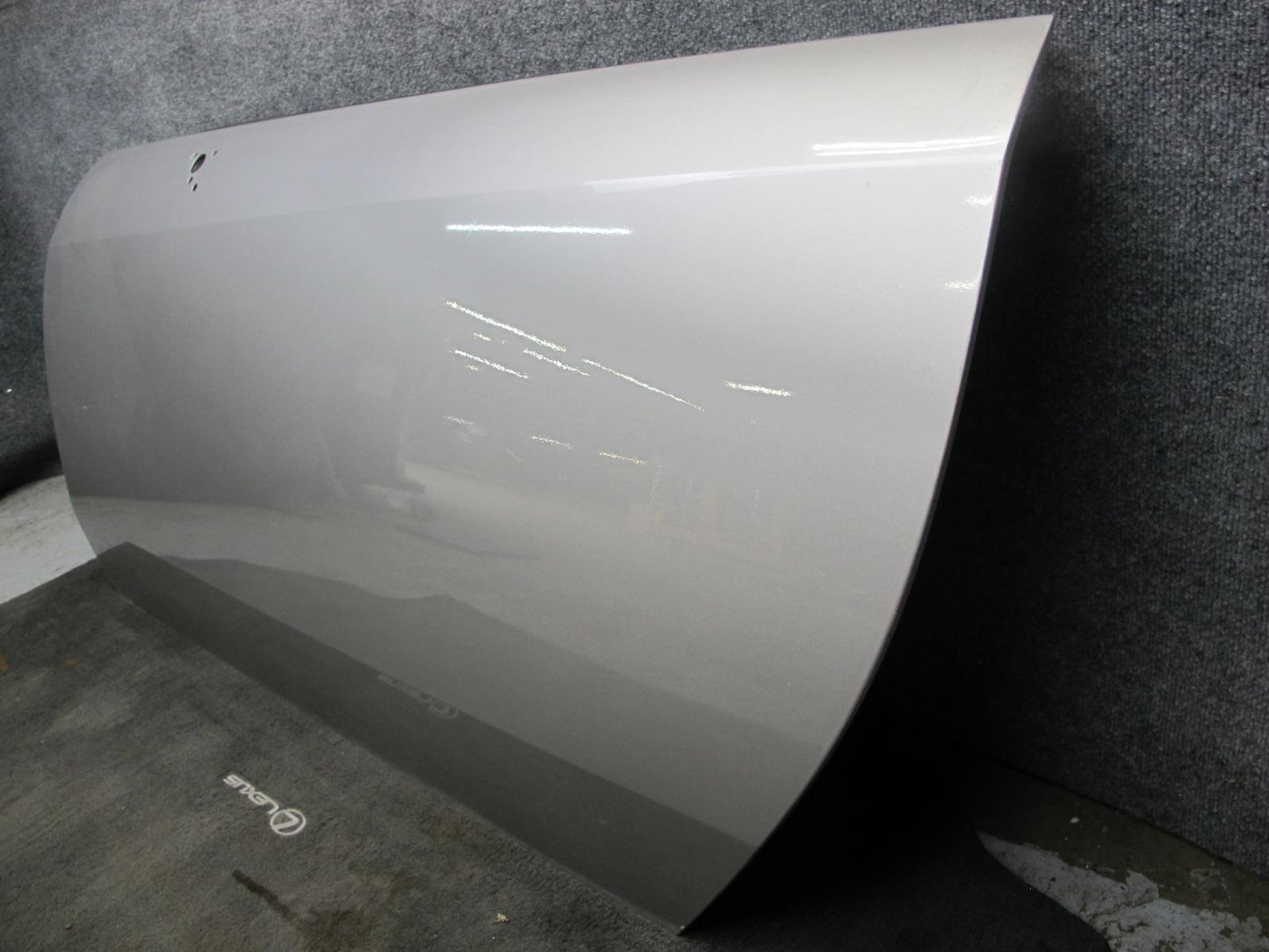 2004-2009 Cadillac XLR Front Left Driver Side Door Shell Frame Panel Silver
