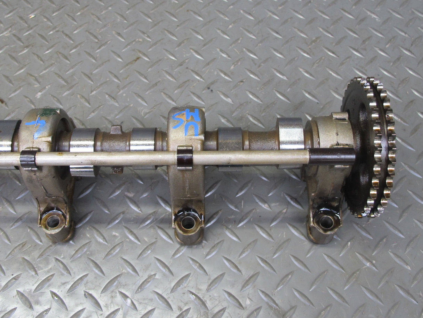 86-91 Mercedes W126 560SEC 560SEL M117 Engine Left Camshaft Assembly OEM
