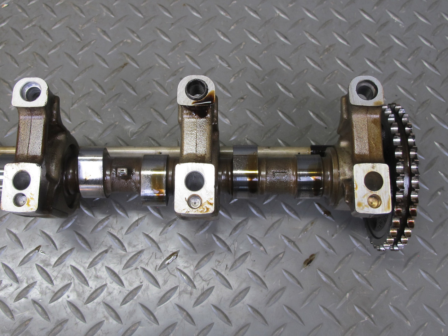 86-91 Mercedes W126 560SEC 560SEL M117 Engine Left Camshaft Assembly OEM