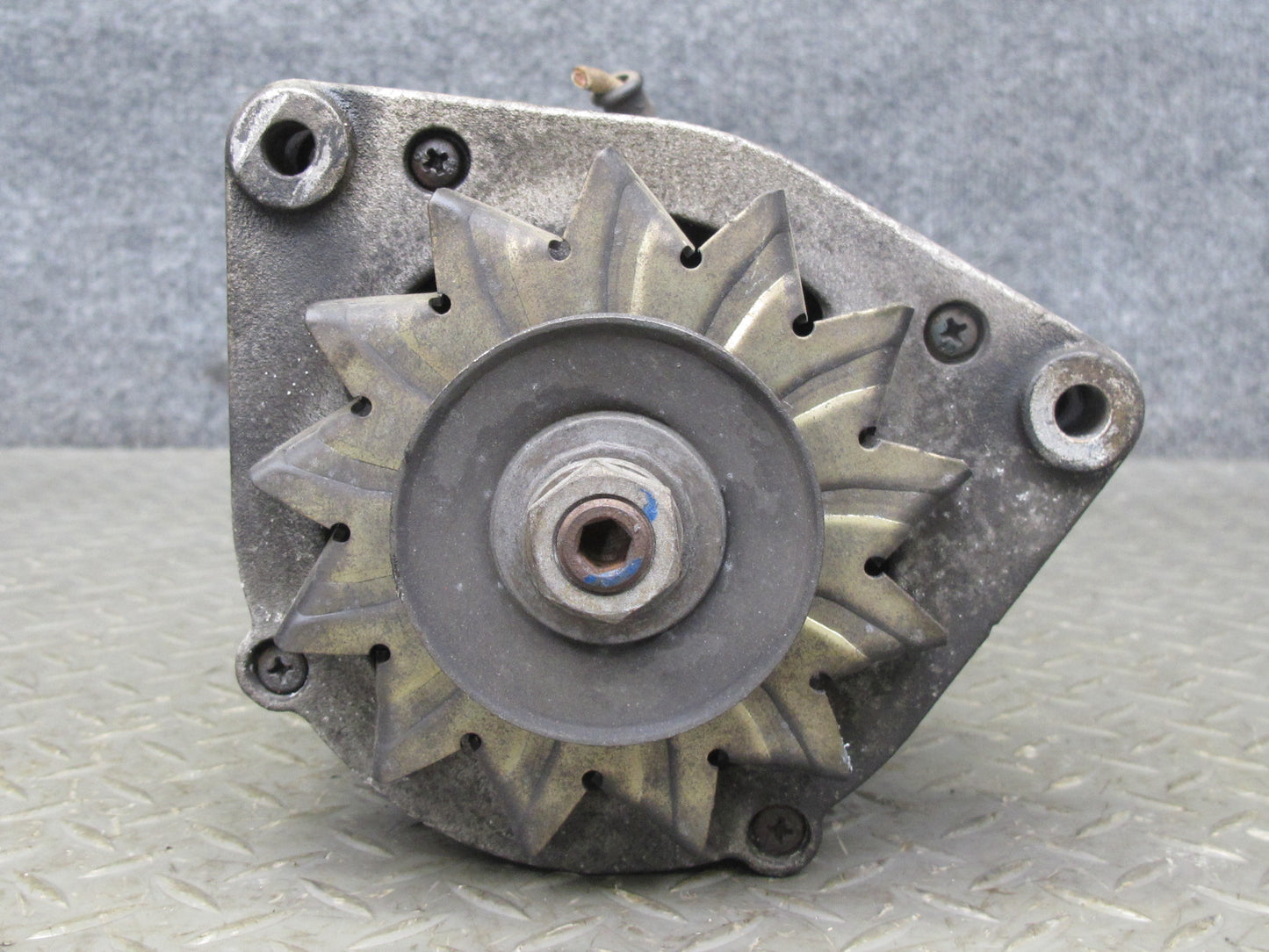 86-91 Mercedes W126 560SEL 560SEC Engine Alternator Generator OEM