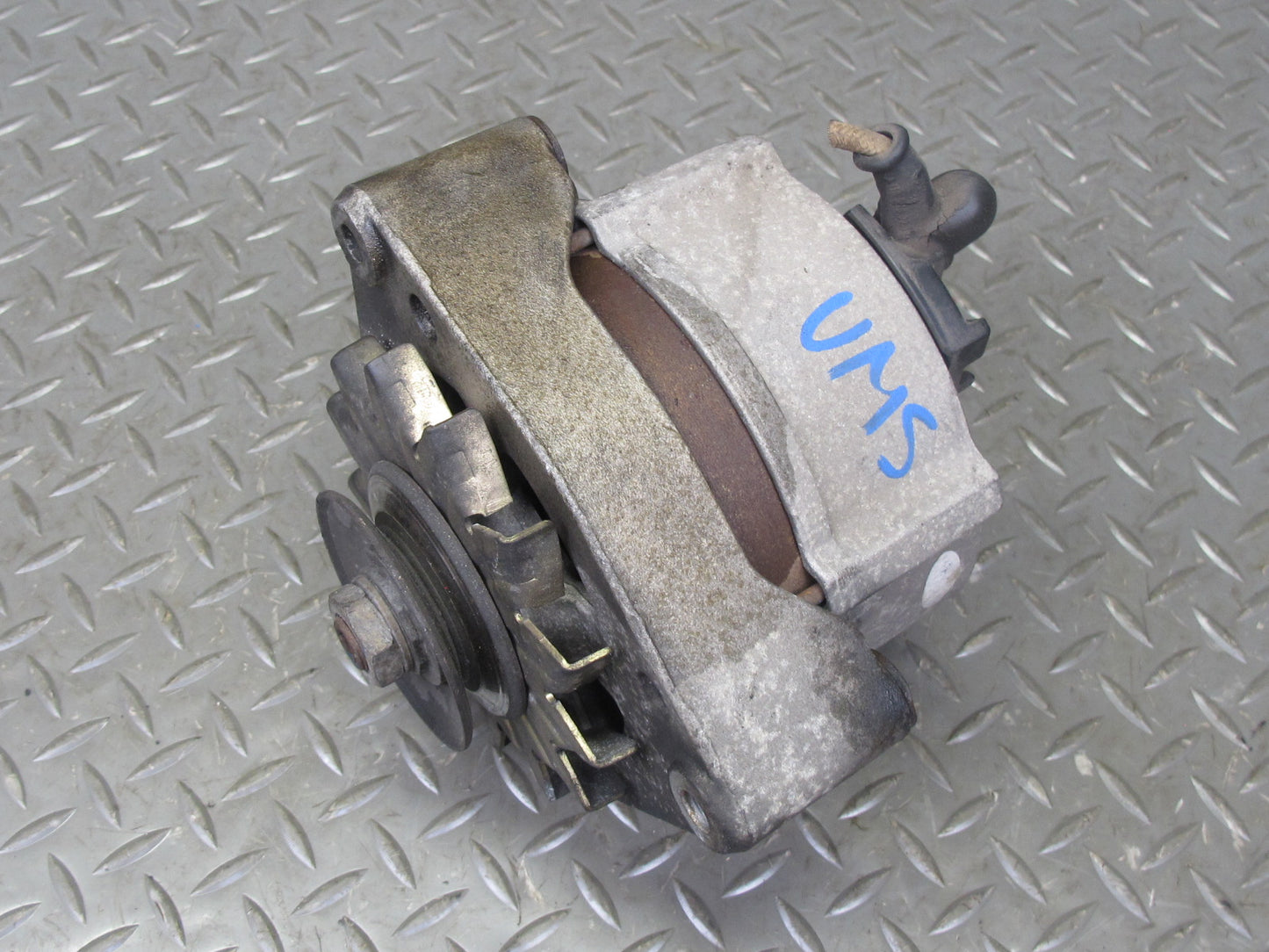 86-91 Mercedes W126 560SEL 560SEC Engine Alternator Generator OEM