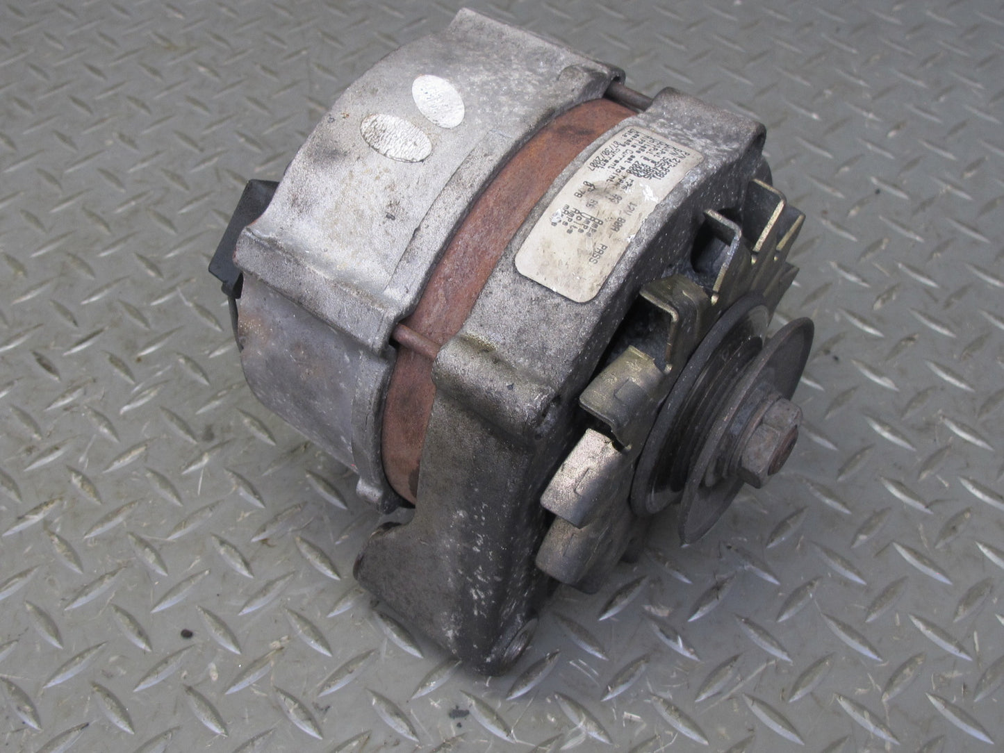 86-91 Mercedes W126 560SEL 560SEC Engine Alternator Generator OEM