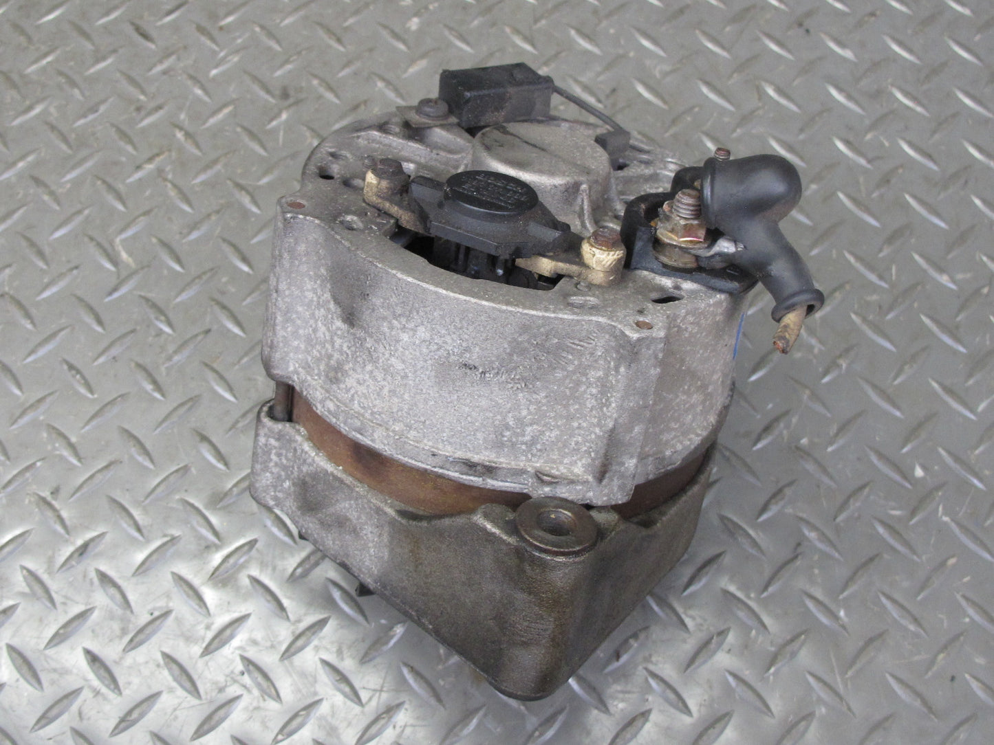 86-91 Mercedes W126 560SEL 560SEC Engine Alternator Generator OEM