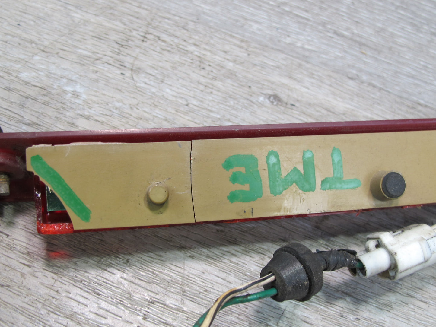 91-95 Toyota MR2 SW21L Rear Third Brake Light Lamp Damaged OEM
