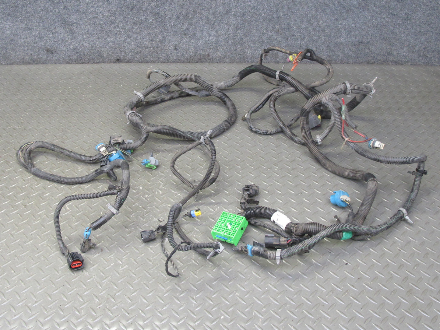 2003-2005 Hummer H2 Front Headlight Lamp Wire Wiring Harness 15186220