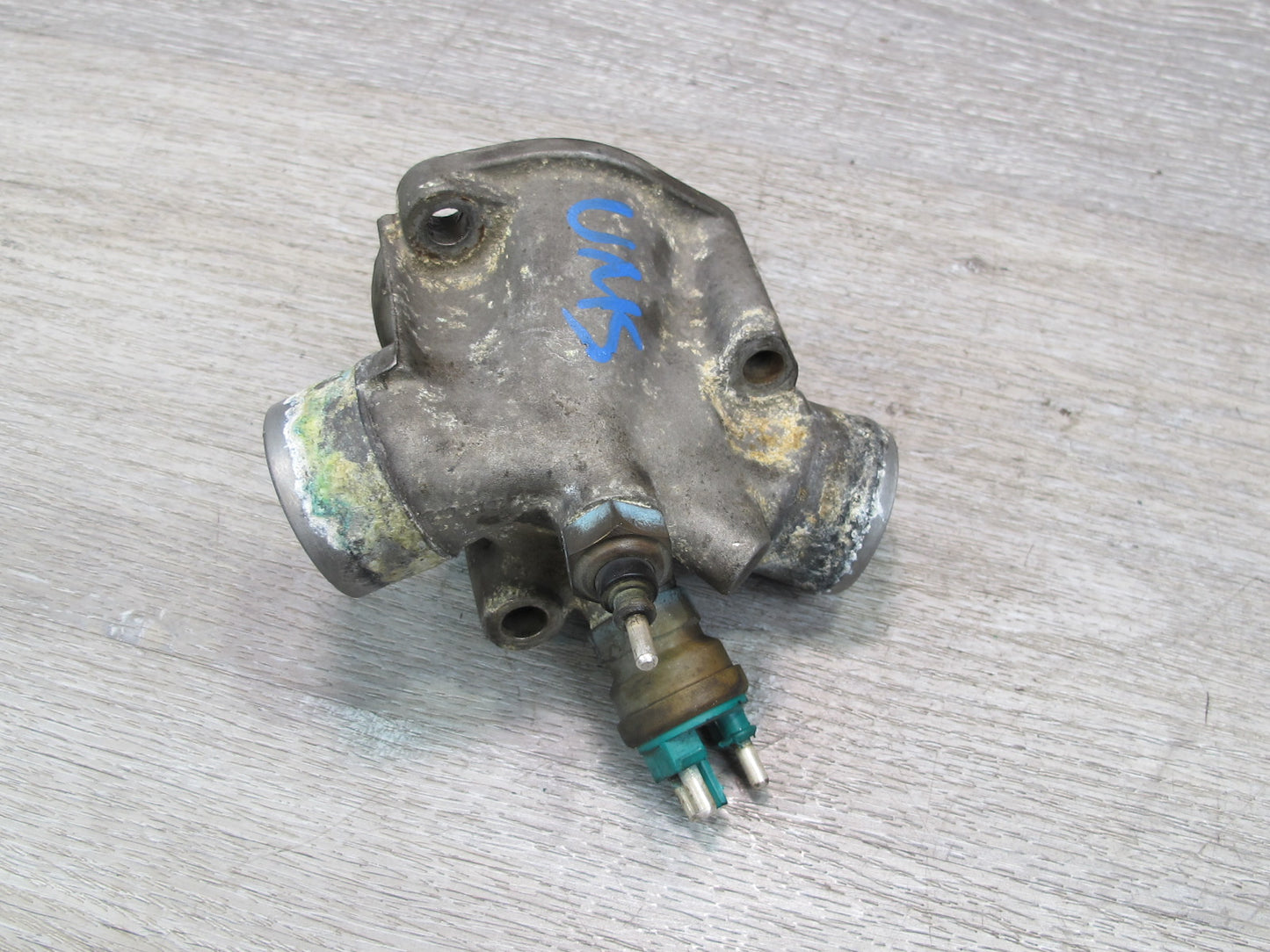 86-91 Mercedes W126 560SEC 560SEL Thermostat Housing Cover Set OEM