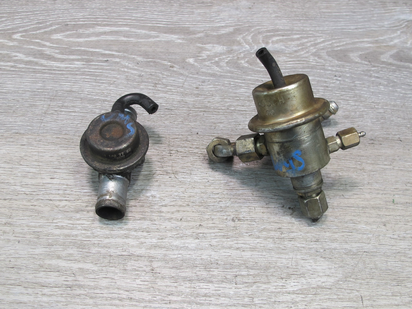 86-91 Mercedes W126 M117 Air Shut OFF Valve Fuel Pressure Regulator Set OEM