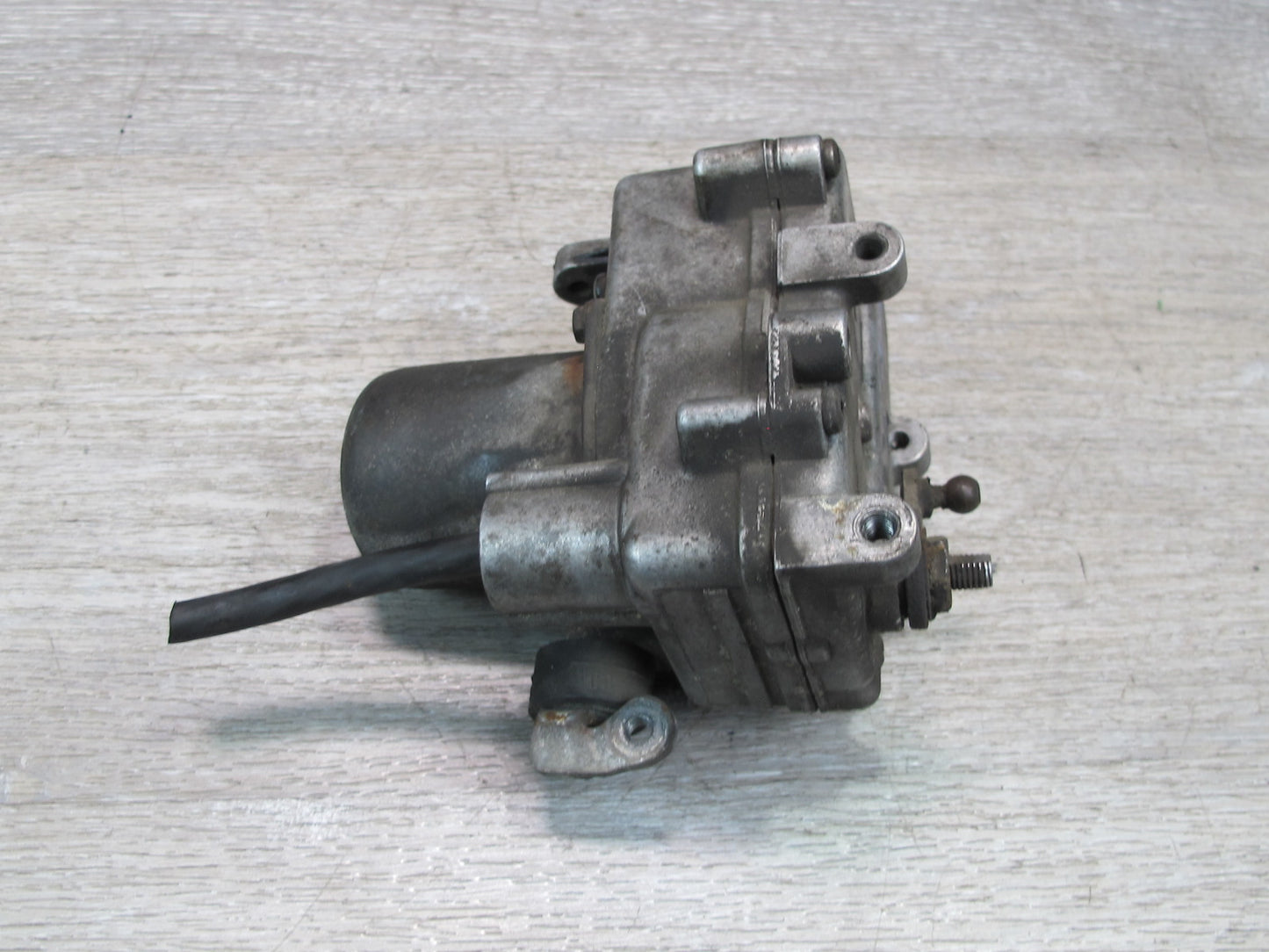 86-91 Mercedes W126 Cruise Control Actuator Motor 0015457532 OEM