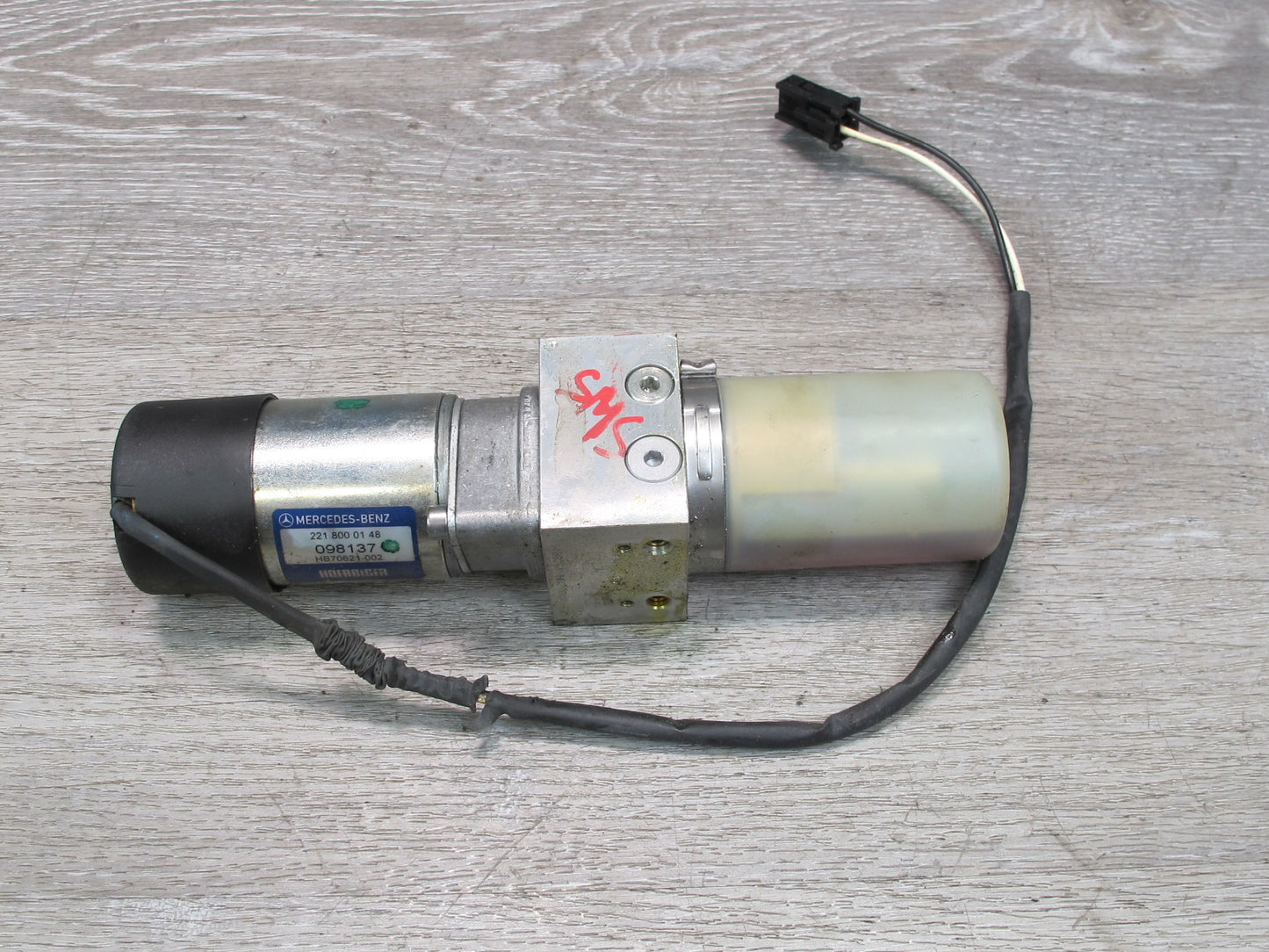 07-13 Mercedes W221 S-class Rear Trunk Lid Locking Hydraulic Pump Motor OEM