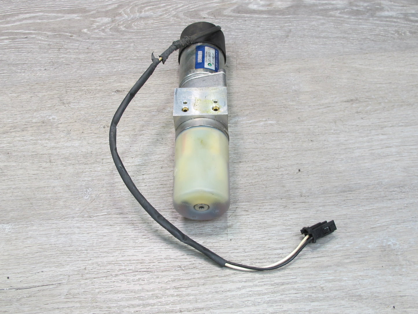 07-13 Mercedes W221 S-class Rear Trunk Lid Locking Hydraulic Pump Motor OEM