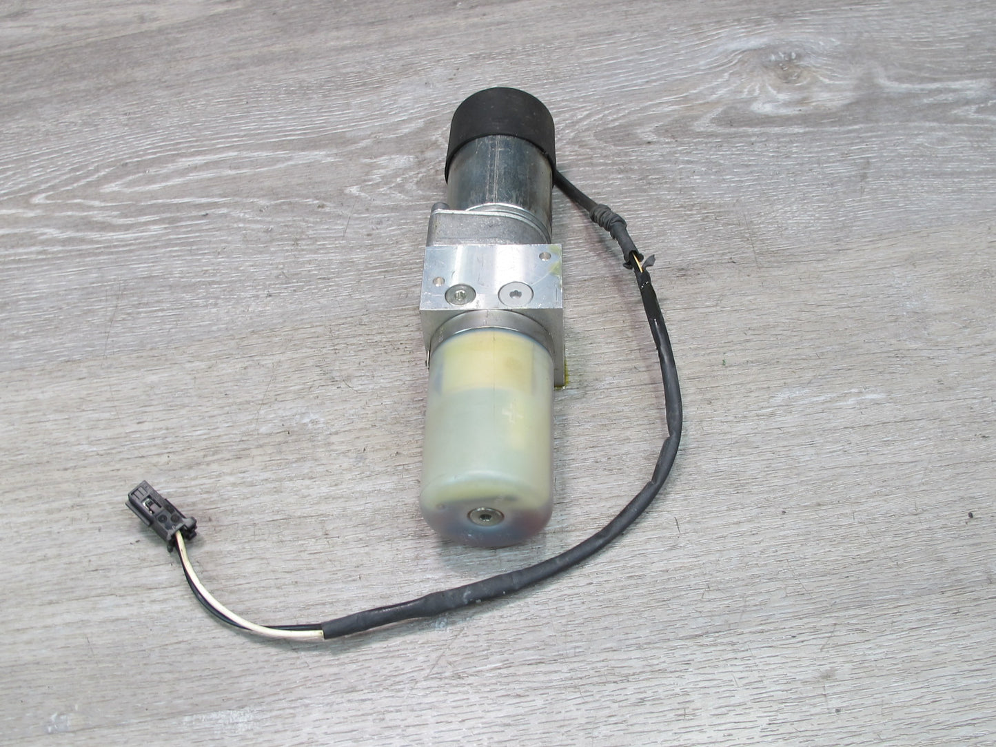 07-13 Mercedes W221 S-class Rear Trunk Lid Locking Hydraulic Pump Motor OEM