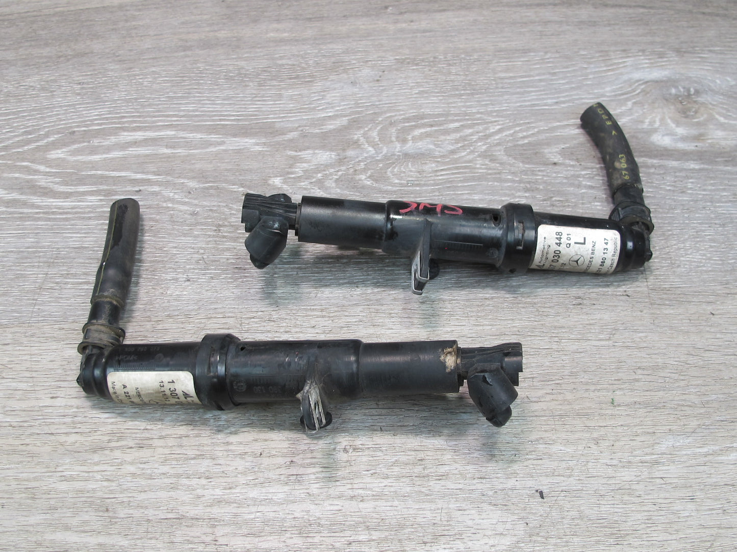 07-13 Mercedes W221 S-class Front Left & Right Headlight Washer Nozzle Set OEM
