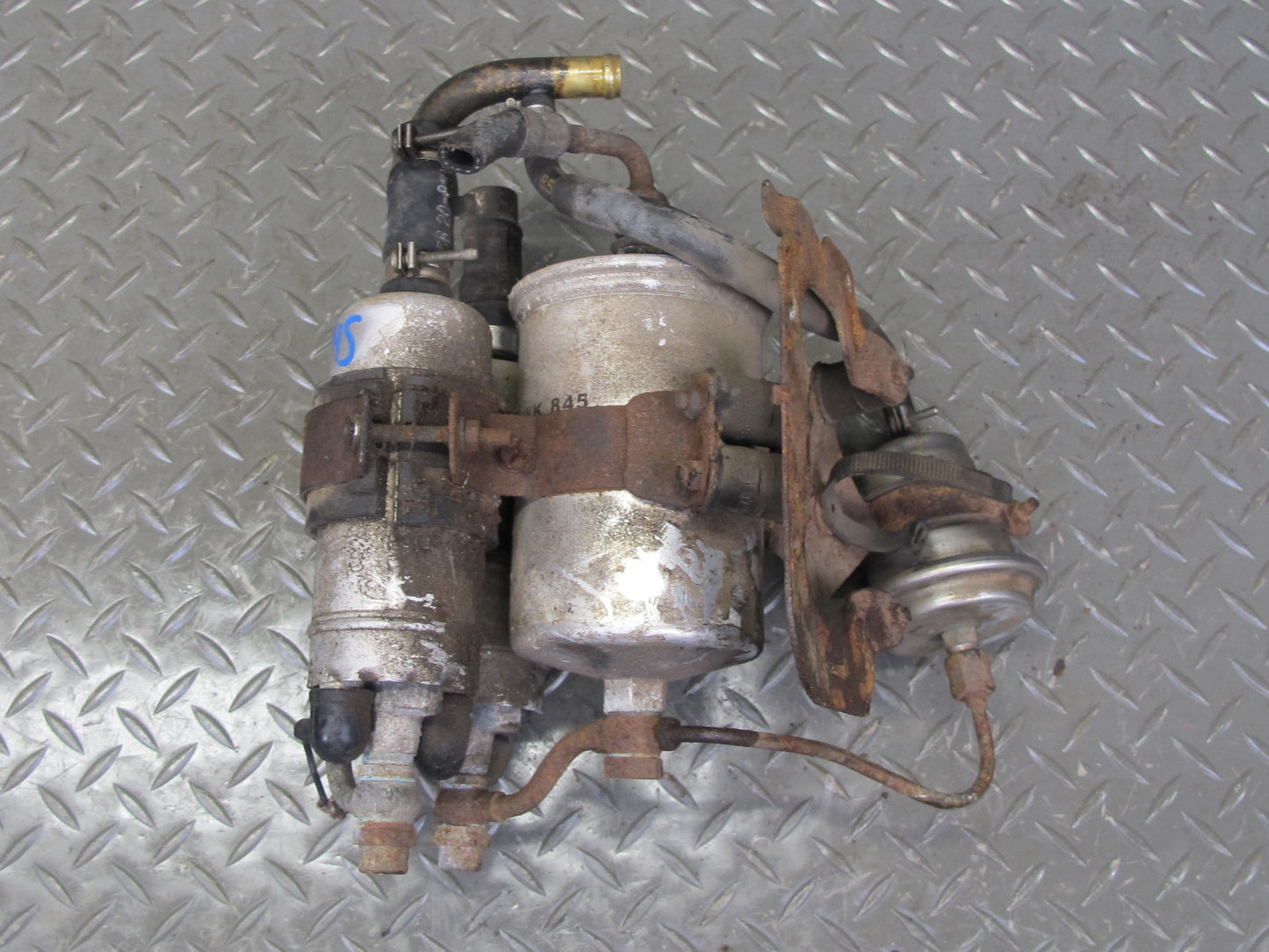 86-91 Mercedes W126 560SEC 560SEL Fuel Pump w Filter & Cover OEM