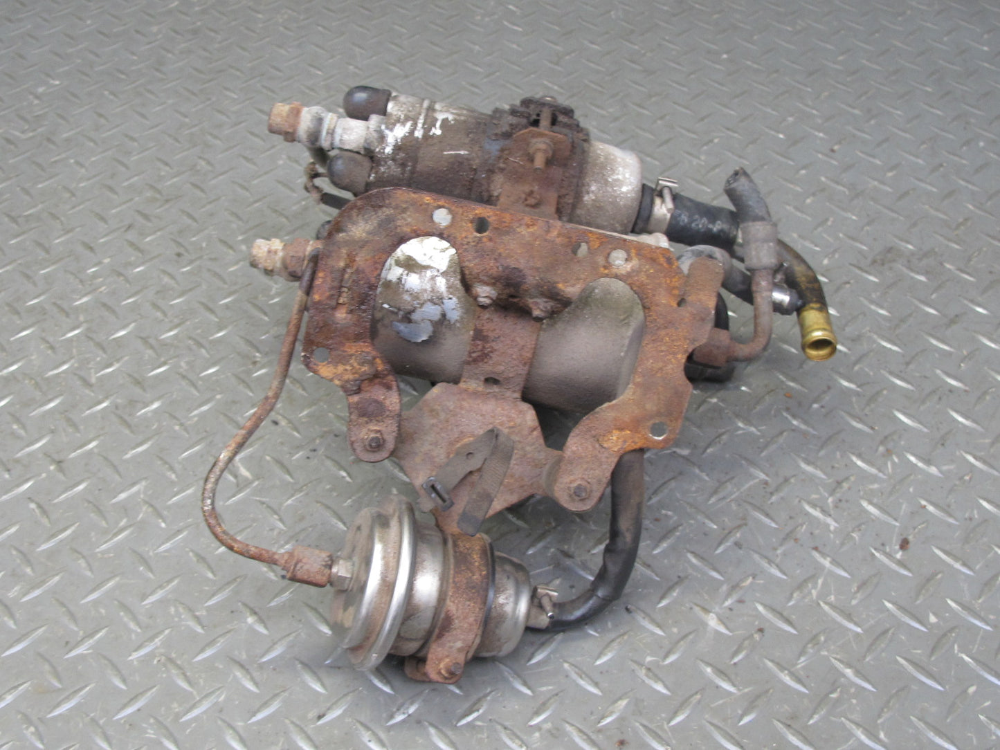 86-91 Mercedes W126 560SEC 560SEL Fuel Pump w Filter & Cover OEM