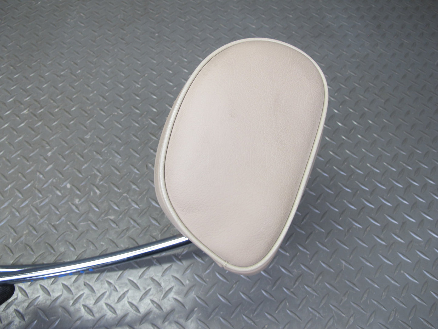 94-99 Mercedes W140 Set of 2 Front Left & Right Seat Leather Headrest OEM