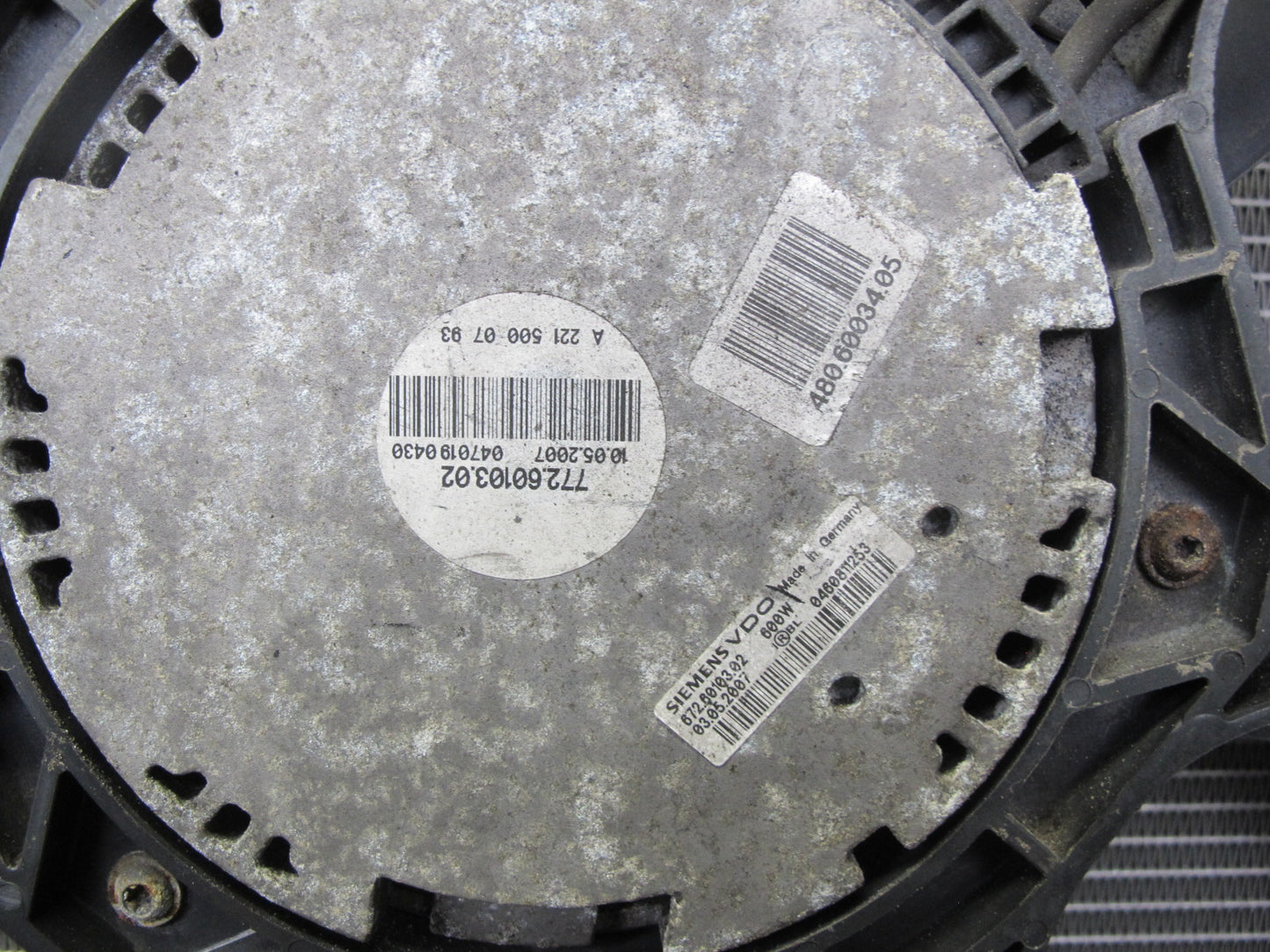 07-09 Mercedes W221 S550 AWD Engine Cooling Radiator AC Condenser Fan Shroud OEM