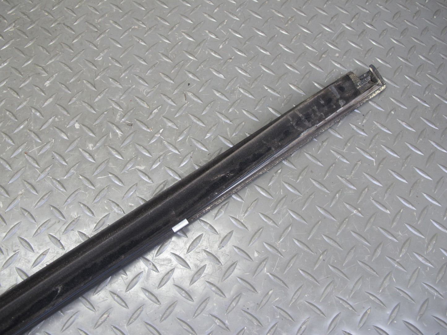 94-99 Mercedes W140 Rear Left Door B Pillar & Window Trim Molding Silver Set OEM