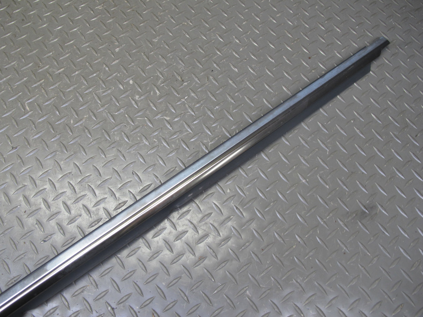 94-99 Mercedes W140 Rear Right Door B Pillar & Window Trim Molding Silver Set