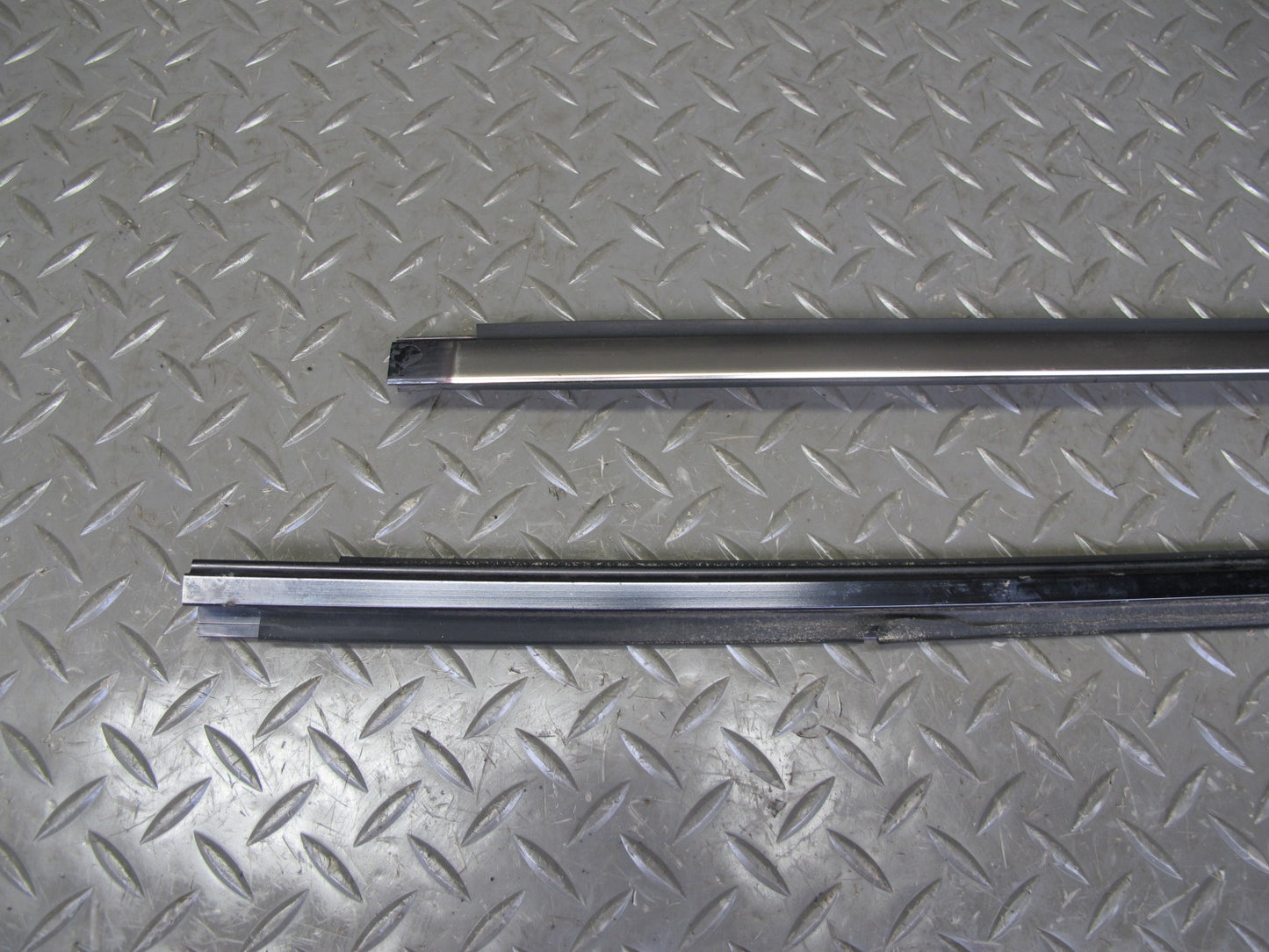 94-99 Mercedes W140 Set of 2 Rear Windshield Window Trim Molding Smoke Silver