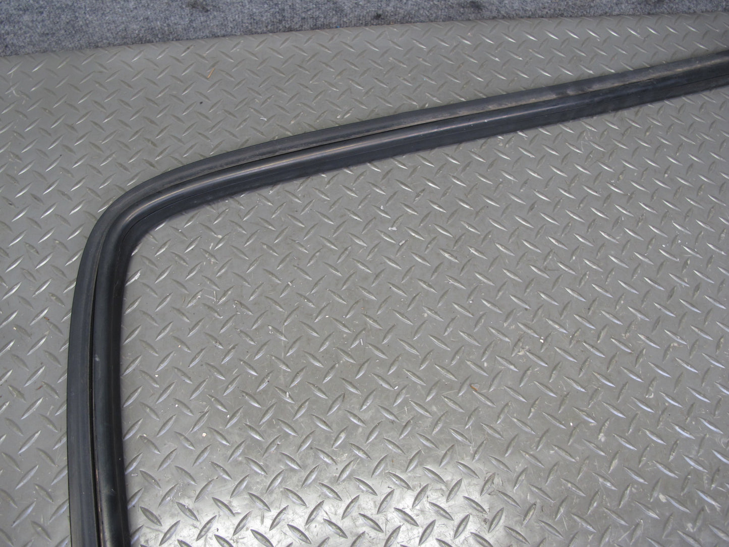 86-91 Mercedes W126 Rear Window Chrome Trim Molding Weatherstrip Seal Set OEM